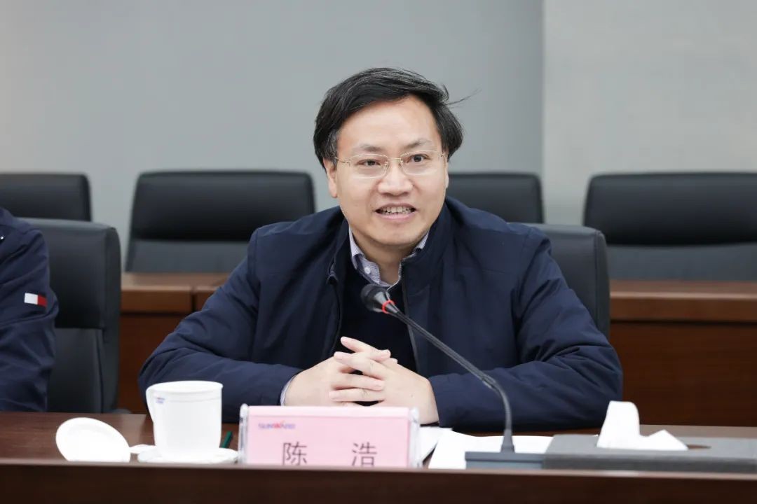 中國(guó)人民銀行調(diào)研組調(diào)研山河智能