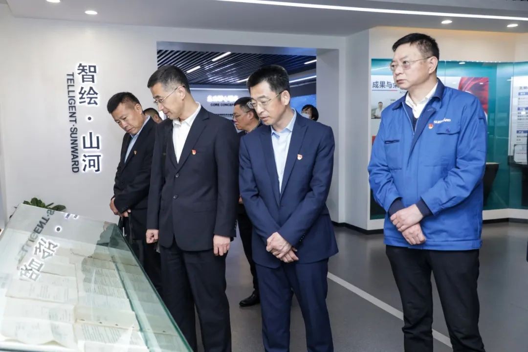 以黨建促業(yè)務(wù)，以業(yè)務(wù)強(qiáng)黨建——青島西海岸公用事業(yè)集團(tuán)考察山河智能