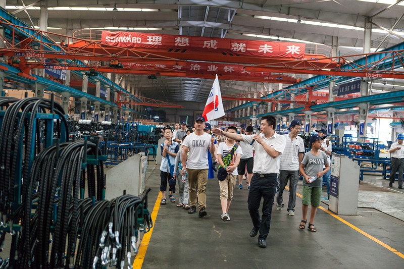 開挖機，坐游艇、飛機 山河智能開展員工家屬開放日活動