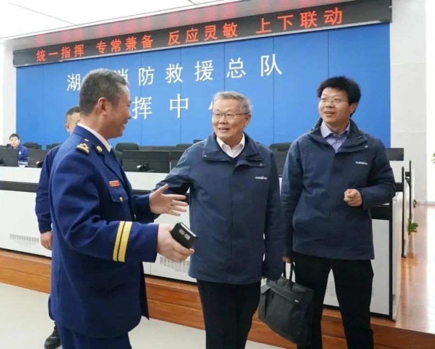 山河智能與湖南消防總隊簽署戰(zhàn)略合作伙伴關系協(xié)議