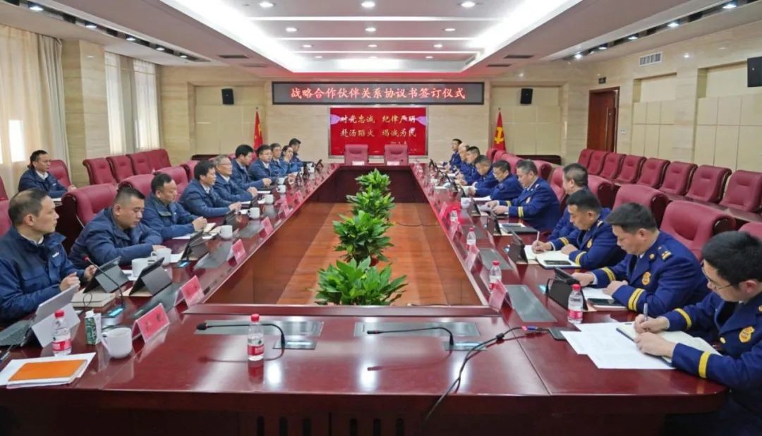 山河智能與湖南消防總隊簽署戰(zhàn)略合作伙伴關系協(xié)議