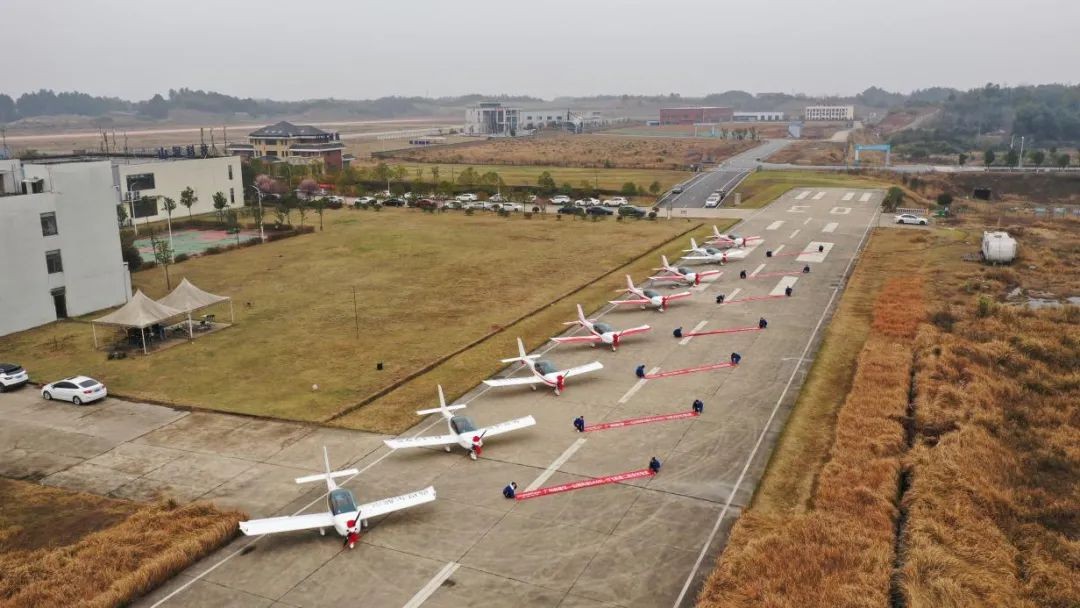 牛年開新局，山河航空8架SA60L飛機集中下線、交付