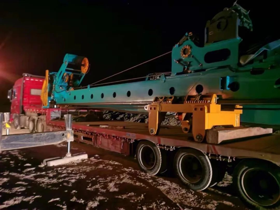 山河旋挖鉆機(jī)在“死亡之?！弊V寫新篇章