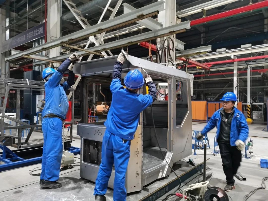山河智能SWK90礦卡駕駛室順利發(fā)貨，開發(fā)速度刷新紀(jì)錄