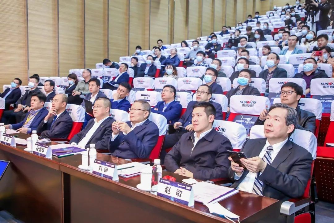 信息技術(shù)與制造業(yè)如何深度融合發(fā)展？行業(yè)大咖云集山河現(xiàn)場論道