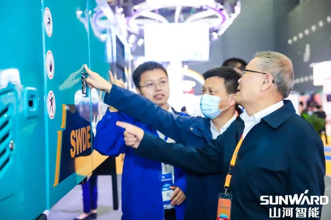 “山河綠”亮相長(zhǎng)沙國(guó)際工程機(jī)械展，50余款產(chǎn)品盡顯山河智能創(chuàng)新實(shí)力