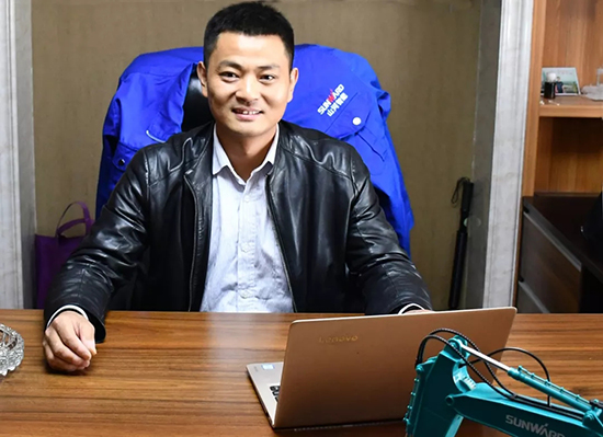 人生浮沉如夢，攜手山河勇攀事業(yè)巔峰