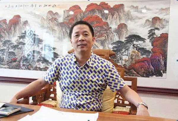 一路相隨，山河智能伴他功成名就
