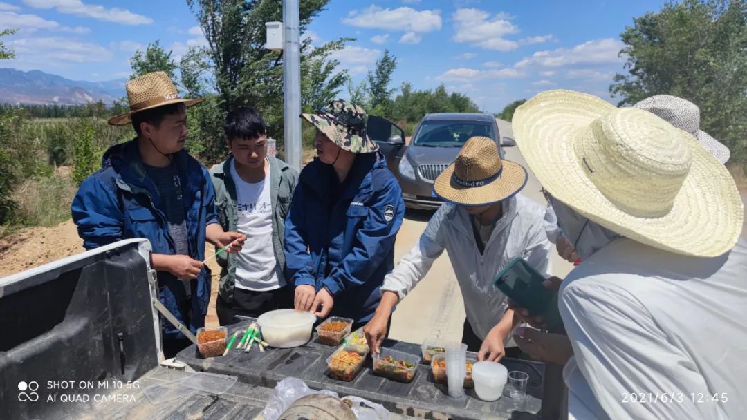 致敬！戰(zhàn)斗在風(fēng)沙中的特種裝備團隊