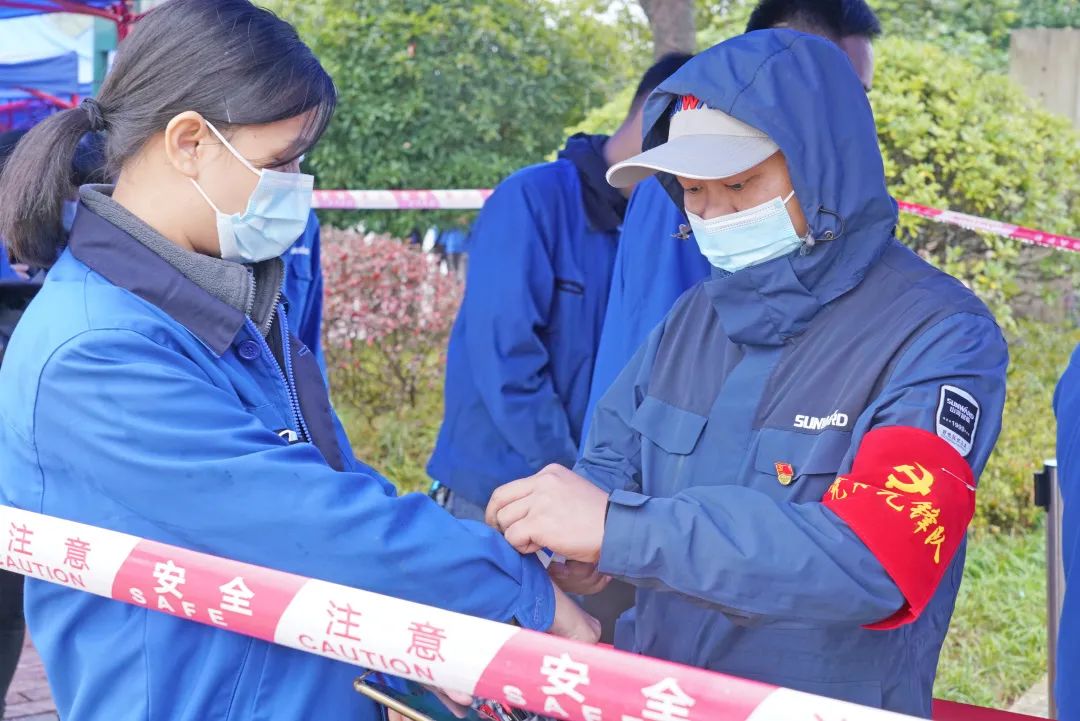 采樣完成率近100%！山河智能第一時(shí)間開展全員核酸檢測，保障安全生產(chǎn)