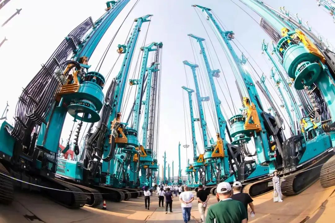 鉆孔直徑7米、鉆孔深度170米！世界最大旋挖鉆機成功下線