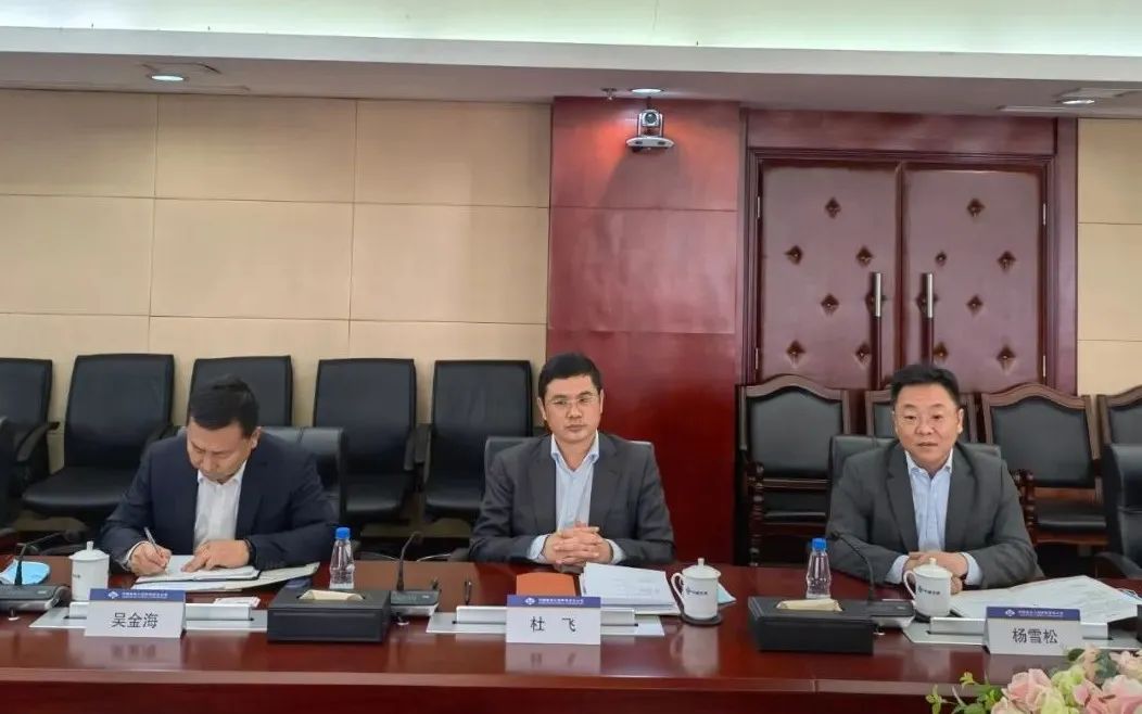 探討合作新模式！何清華帶隊(duì)赴中國路橋拜訪交流