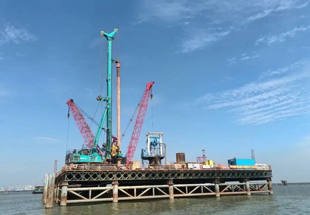 乘風(fēng)破浪的旋挖鉆機(jī)！山河智能助建澳氹第四跨海大橋