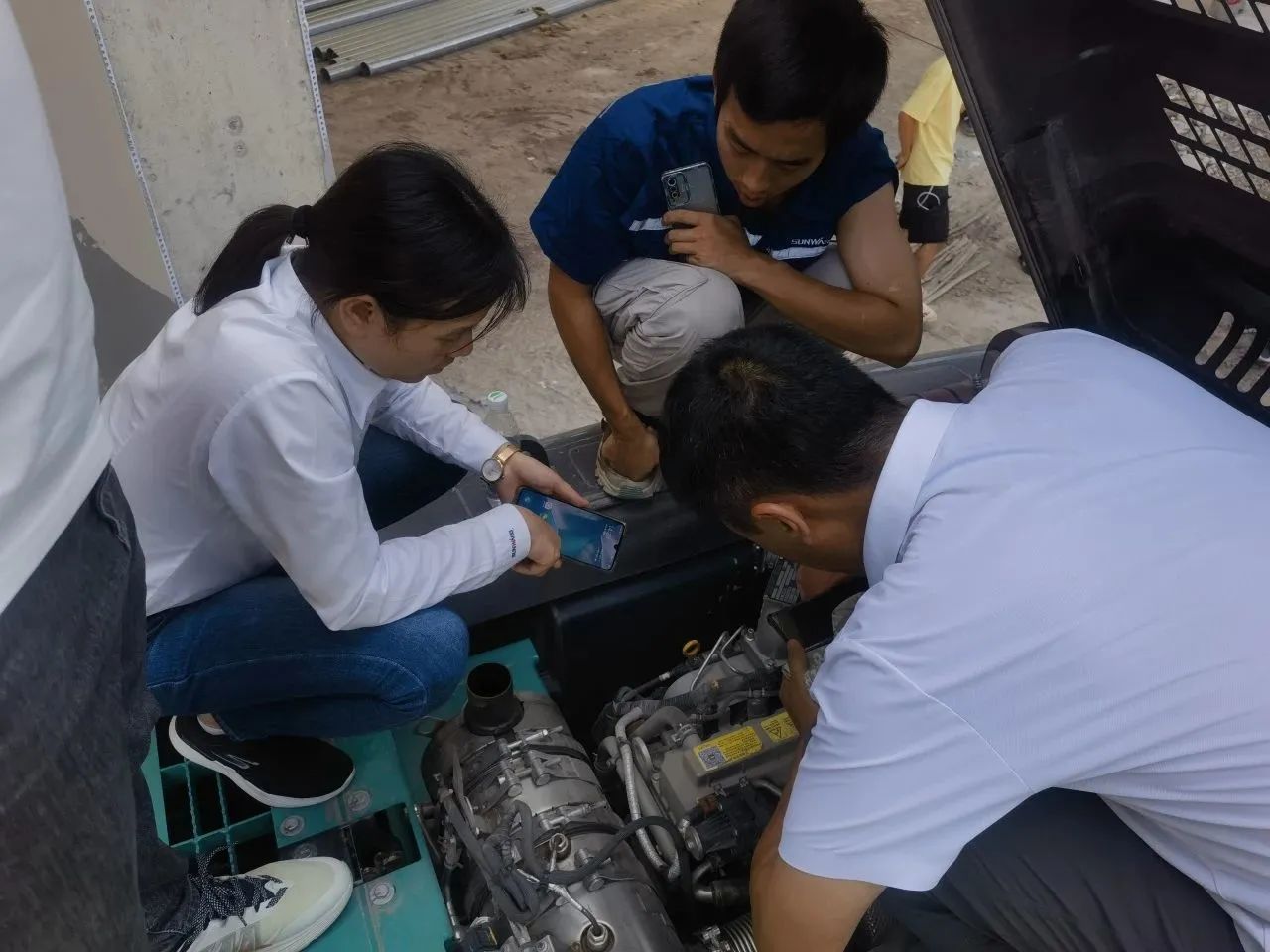 步履不停，服務(wù)不止！山河智能挖掘機(jī)服務(wù)萬里行火熱進(jìn)行中