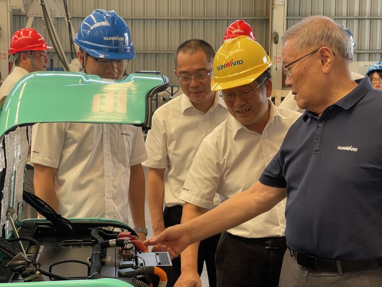 小身材，大能量！山河智能最小純電動液壓挖掘機成功下線