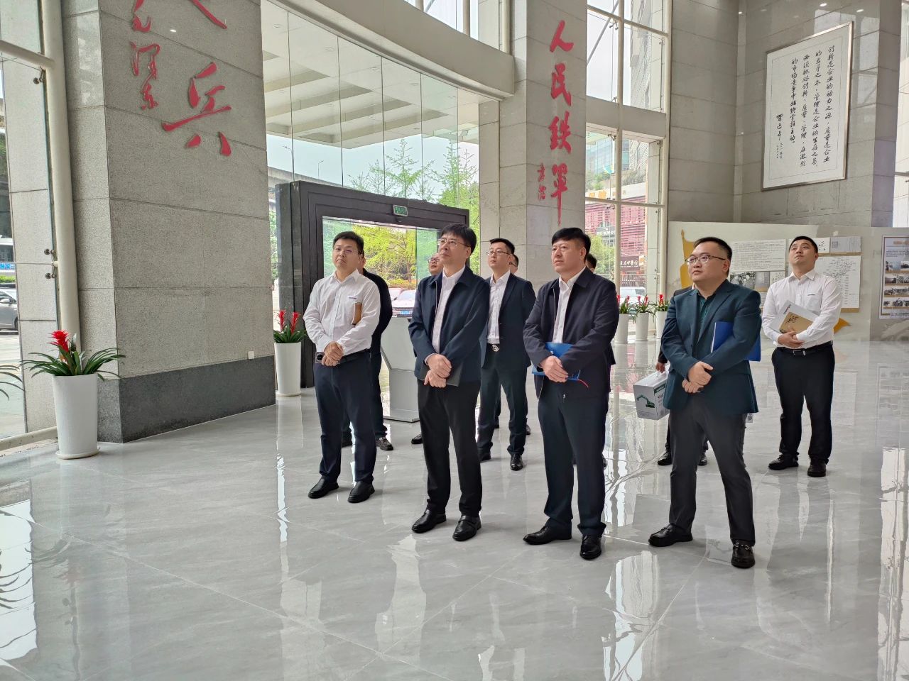 適應(yīng)新形勢(shì)，尋求新合作！山河智能到訪中鐵二十三局
