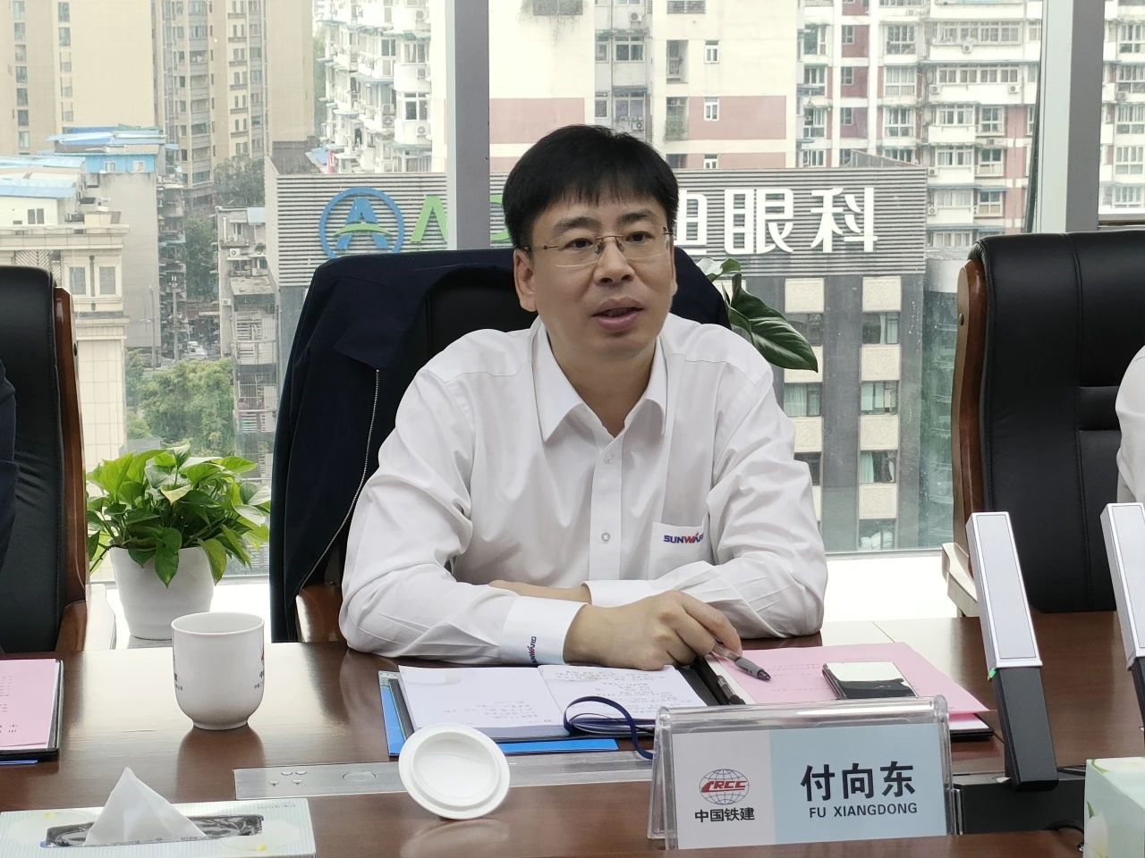 適應(yīng)新形勢(shì)，尋求新合作！山河智能到訪中鐵二十三局