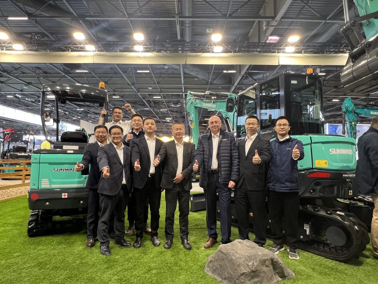 贏戰(zhàn)INTERMAT 2024！山河智能土方機械深耕全球高端市場