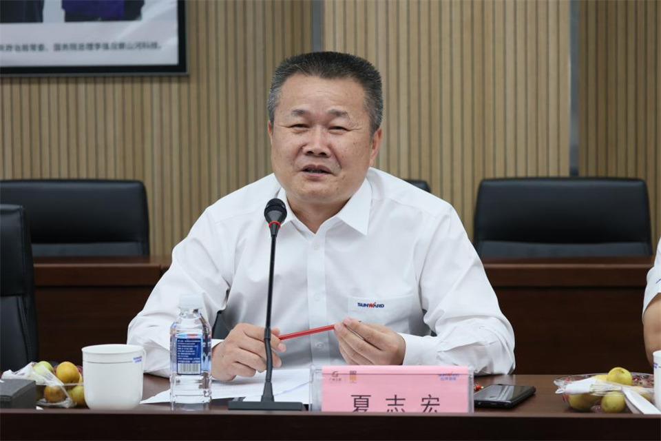 中國五礦工會主席、職工董事張曄到山河智能調(diào)研交流
